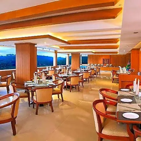 Chateau-hotel De 3* Nieuil