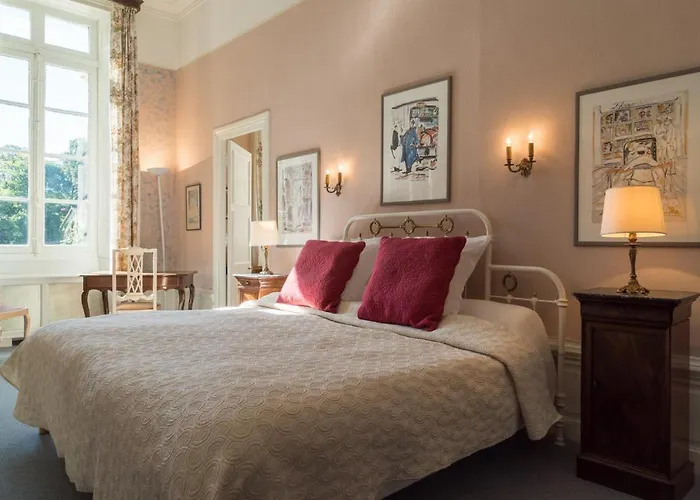 Hotel Chateau-hotel De 3*