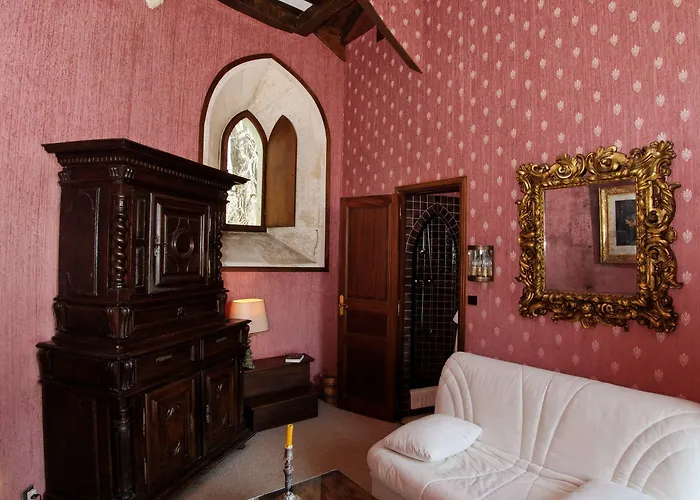 Hotel Chateau-hotel De 3*