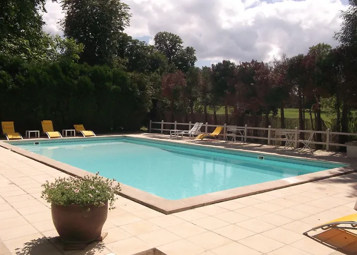 Chateau-hotel De Nieuil