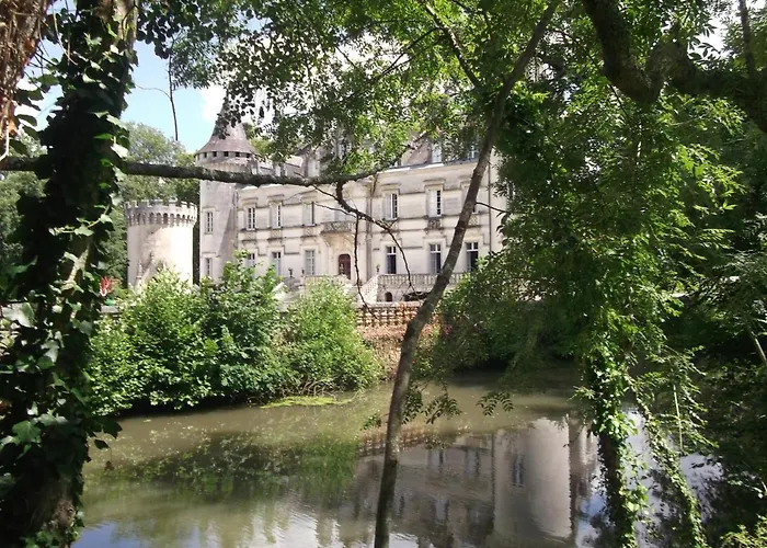 Hotel Chateau-hotel De 3*